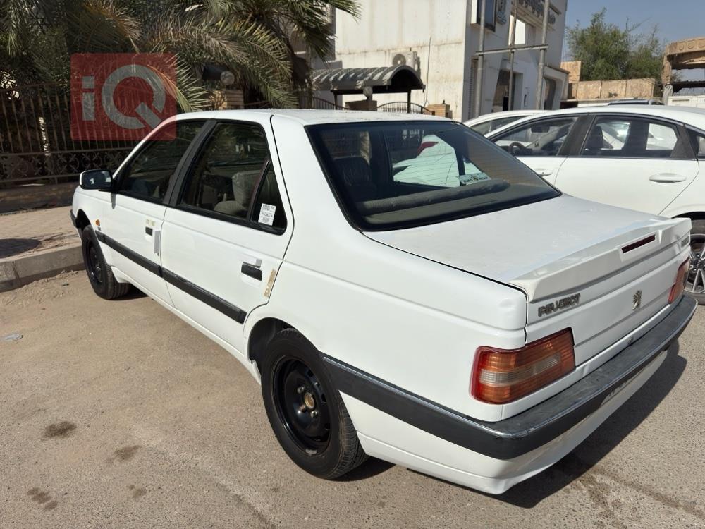 بیجۆ 405